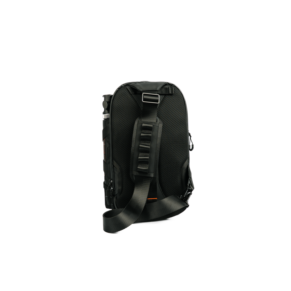 The Smorky Sling 6L